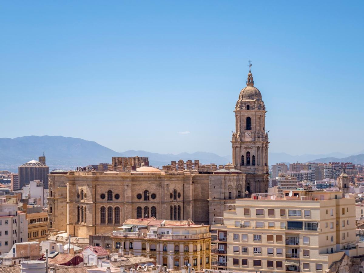 Sanders Lavender - Delightful Two-Bedroom Apartment Downtown Málaga Buitenkant foto